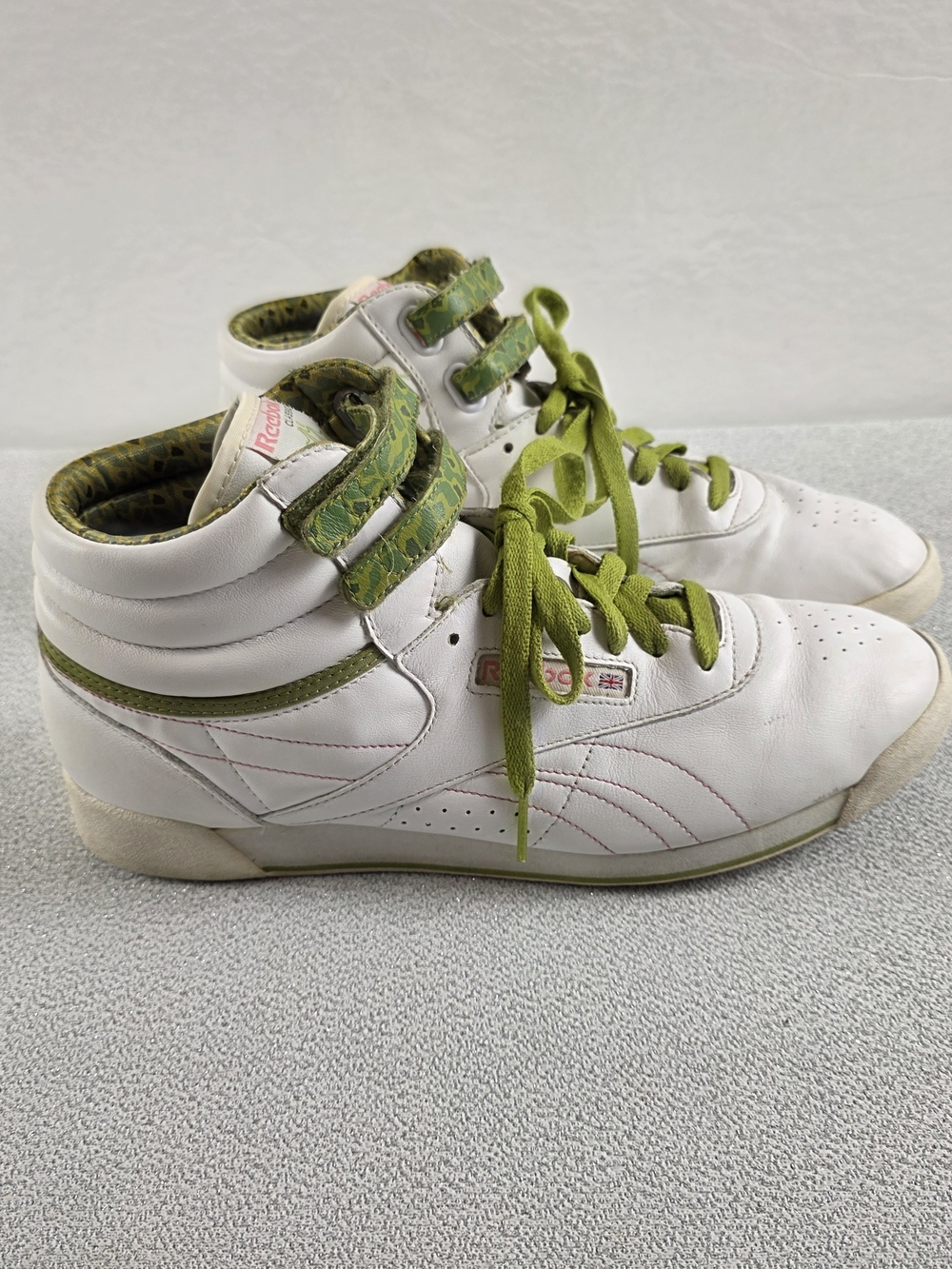 Vintage Reebock Classic Freestyle Hi White Leather Green Camo Trim Women's 11